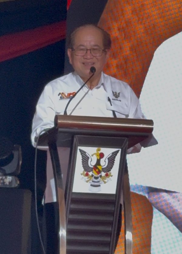 Jalan Utama Kedua hubungkan Kuching ke Sibu siap 30 peratus