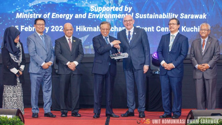 Sarawak bantu peralihan pada tenaga bersih