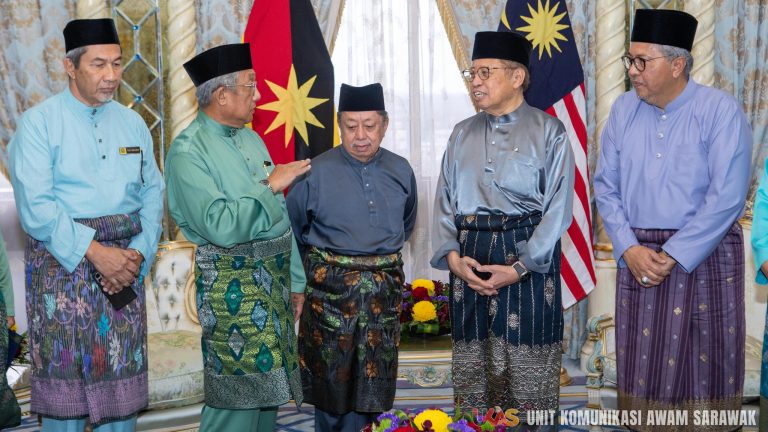 Premier Sarawak saksi penyerahan zakat perniagaan kepada TBS