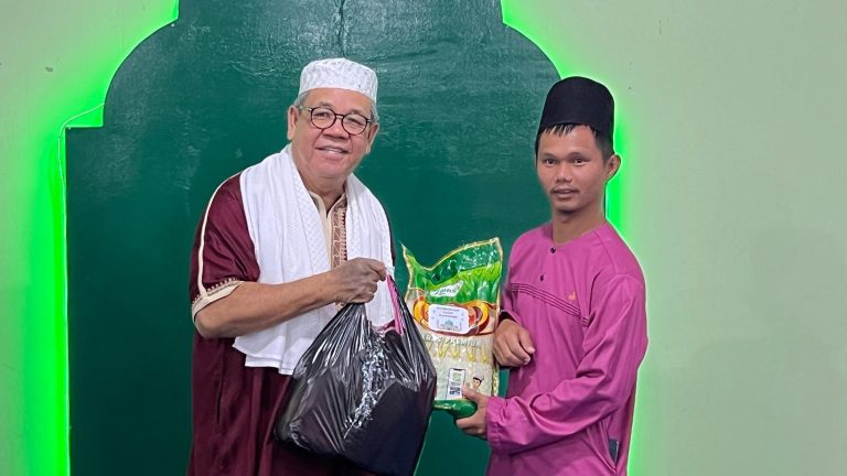 Ahmad Johnie santuni pelajar SK Bruan Mapal