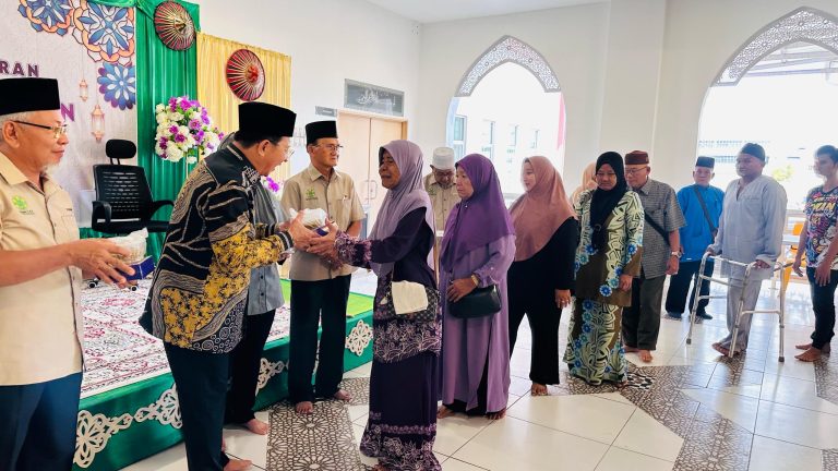 LAKMD bantu 300 asnaf raikan Syawal