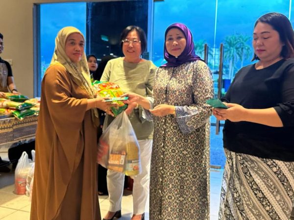 Majlis Sumbangan Ihya Ramadan santuni 100 ibu tunggal