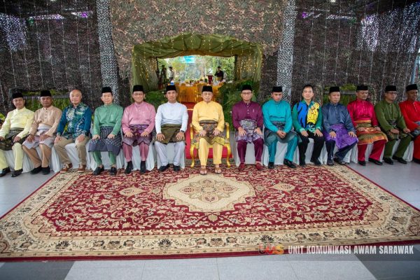 Premier Sarawak berbuka puasa bersama warga TDM