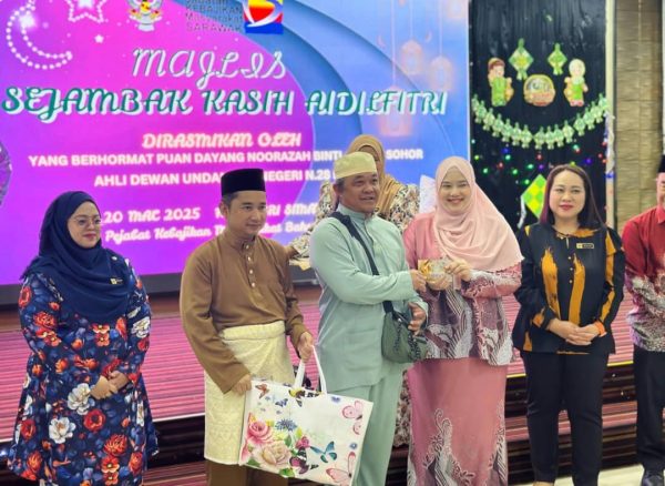 695 penerima terima sumbangan Sejambak Kasih