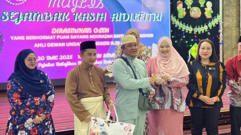 695 penerima terima sumbangan Sejambak Kasih