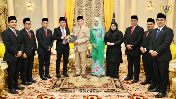 TYT terima kunjungan hormat UiTM Cawangan Sarawak