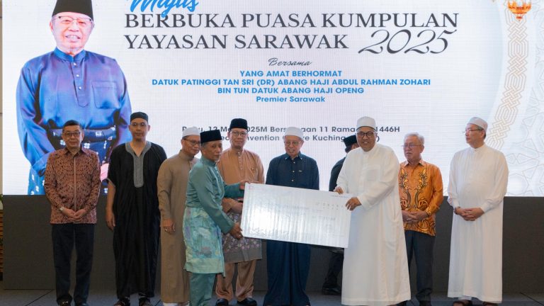 Premier Sarawak hadiri majlis berbuka puasa bersama Kumpulan Yayasan Sarawak