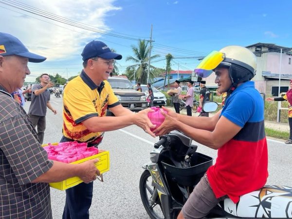 SABERKAS Cawangan Daro agih 8,000 pek bubur lambuk