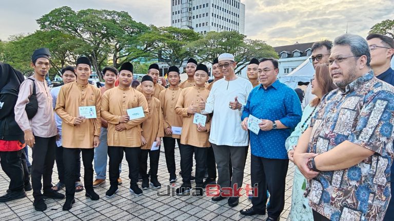 Juh Berambeh Sungkei simbol perpaduan masyarakat majmuk Sarawak