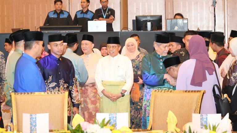 Permohonan komputer riba percuma, bantuan baucar buku bermula 23 Mac ini