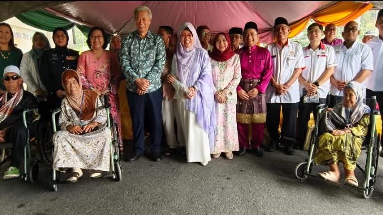 Majlis Sejambak Kasih Hari Raya bantu golongan memerlukan