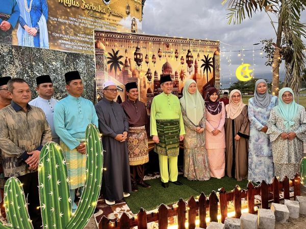 TYT, isteri berbuka puasa bersama warga Markas Medan Timur