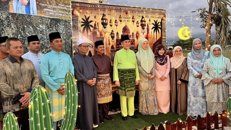 TYT, isteri berbuka puasa bersama warga Markas Medan Timur