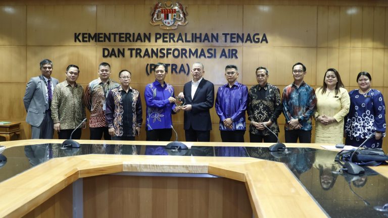 Isu Petronas-Petros: UKAS digesa bantu tangani provokasi negatif orang ramai