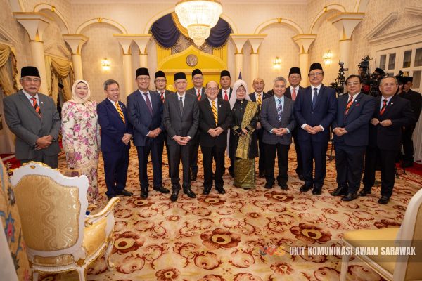 GPS umum rombakan kecil Kabinet Sarawak
