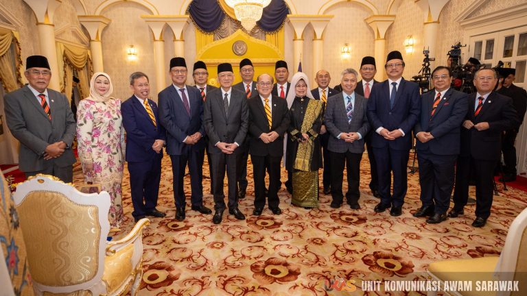 GPS umum rombakan kecil Kabinet Sarawak