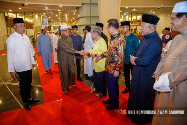MAKSAK Wanita Sarawak bantu penjawat awam sempena Ramadan