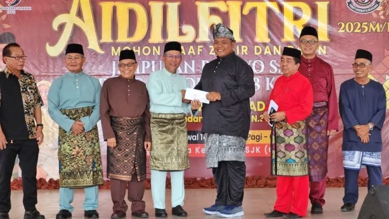 Kampung Tanjung Hilir Saratok juarai pintu gerbang Aidilfitri