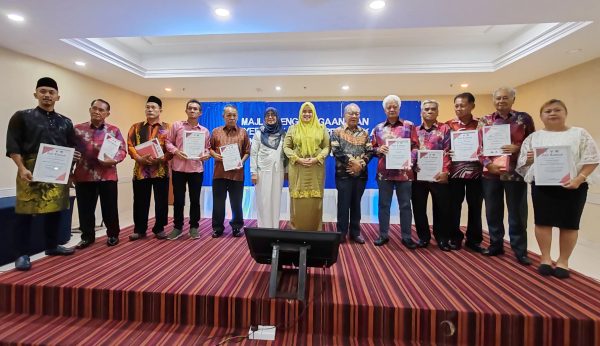 Lapan ahli Parti PBB dilantik Ahli Majlis Daerah Sri Aman