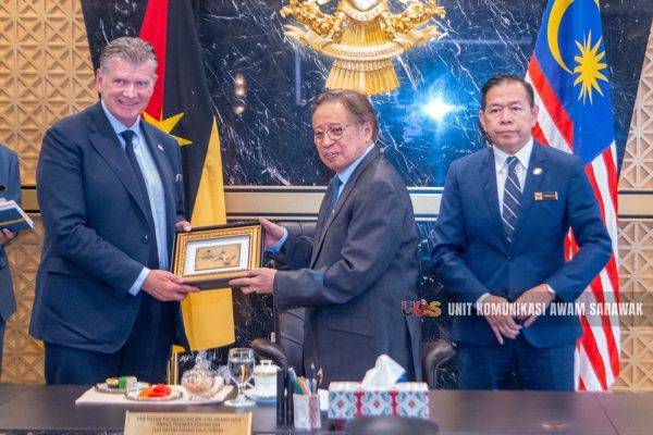Delegasi EFTA, Premier Sarawak bincang industri tenaga hijau, penangkapan karbon
