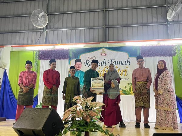 Majlis Aidilfitri Kampung Selalang eratkan silaturahim masyarakat