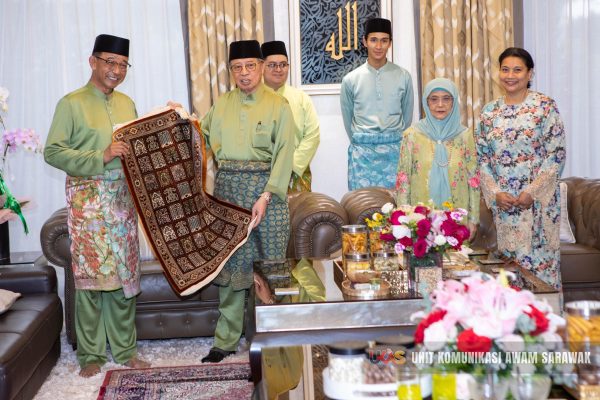 Perkhidmatan bas percuma mungkin diperluas ke Bau, Borneo Highland
