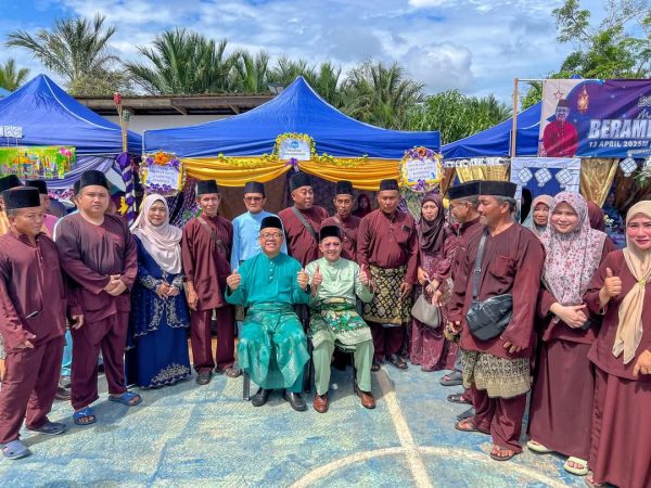Sembilan gabungan persatuan Kampung Pangtray berjaya anjur Majlis Berambeh Raya