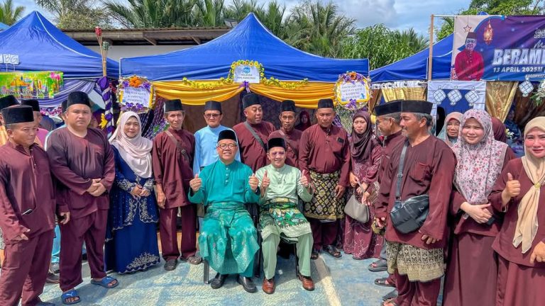 Sembilan gabungan persatuan Kampung Pangtray berjaya anjur Majlis Berambeh Raya