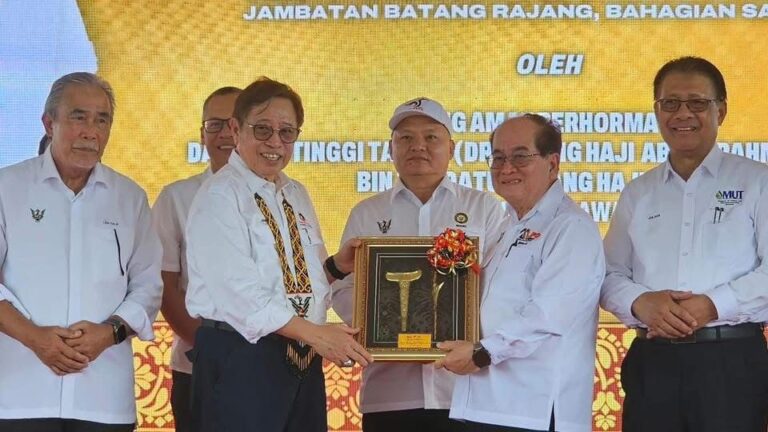 Jambatan Batang Rajang dinamakan Jambatan Tun Datuk Patinggi Tuanku Haji Bujang Tuanku Haji Othman