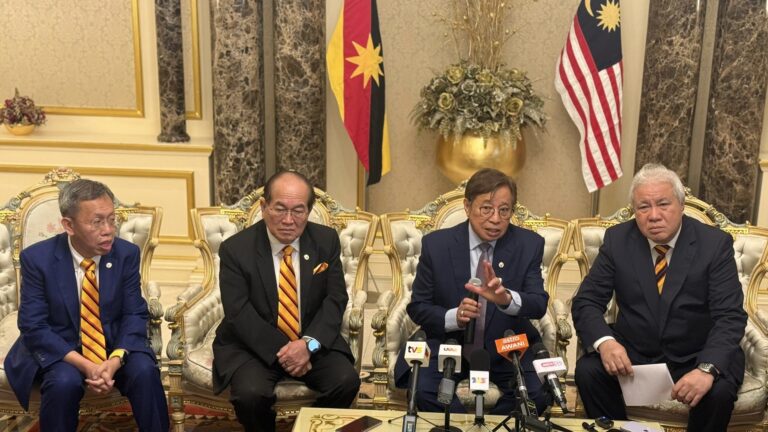 Deklarasi bersama: Petronas dikecuali lesen pengoperasian di Sarawak, perlu mohon pada MUT