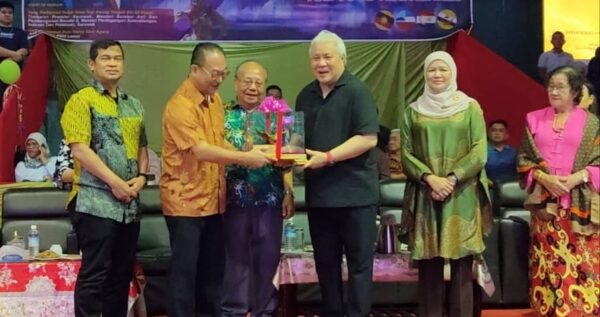 Perpaduan kaum ibarat taman dipenuhi bunga, sumber kekuatan Sarawak