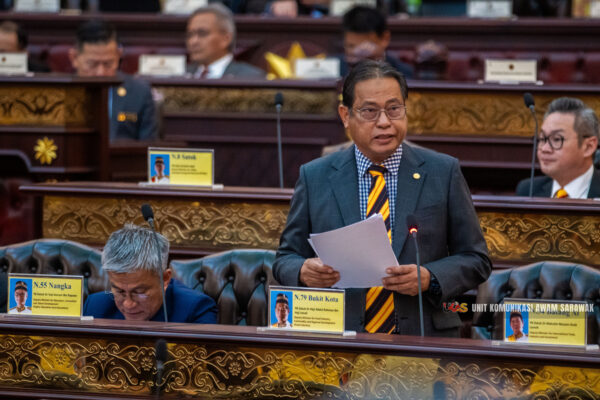 Program pelepasan ikan asli jamin sumber laut kekal