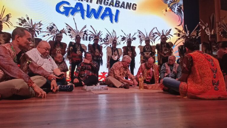 Status jalan kampung di Sarawak bakal dinaik taraf, kertas kabinet dirangka