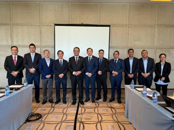 Sarawak pacu usaha capai visi ekonomi hijau di WEF Tianjin