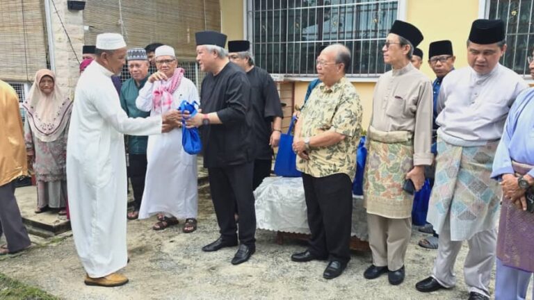 Masjid terapung baharu mercu tanda Kampung Punang