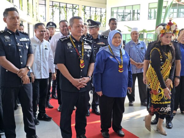 Banteras penipuan atas talian, penagih dadah luar bandar