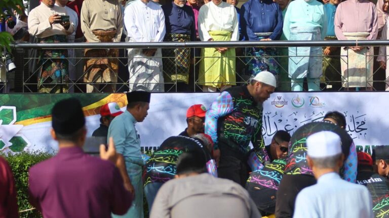 TYT, Premier, TPM hadiri majlis Kesyukuran Aidiladha