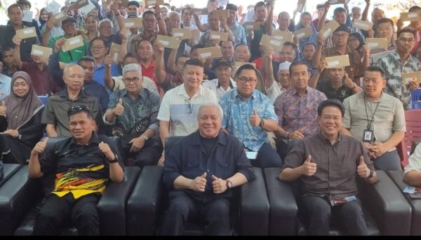Bersama bina masa depan gemilang – Awang Tengah