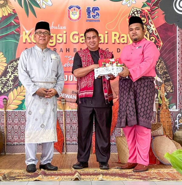 Sambutan Kongsi Gawai Raya SK Hijrah Badong wajar diteruskan – Ahmad Johnie