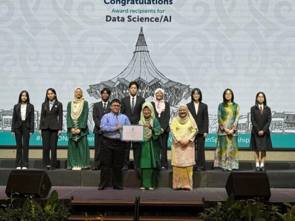 PETRONAS taja pelajar cemerlang SPM 2024