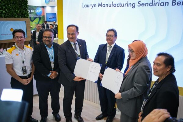 Produk penyelidikan syarikat UNIMAS dikomersial