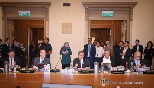 Abang Johari hadiri Mesyuarat Menteri Besar dan Ketua Menteri, perjumpaan dengan Perdana Menteri