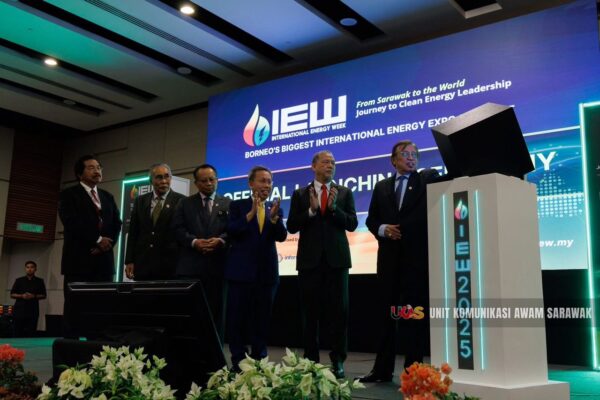 Sarawak tidak berhasrat guna tenaga nuklear, kekalkan tenaga boleh diperbaharui
