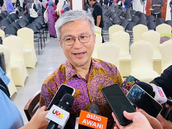 Proses semakan Bantuan Kewangan Khas pelajar ambil masa, 42,000 permohonan diterima