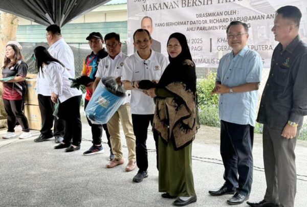 Gotong-royong kempen premis makanan bersih