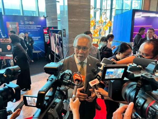 Muat turun aplikasi Sarawak Croc Watch untuk ketahui lokasi berisiko buaya