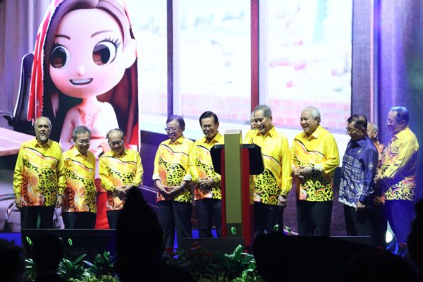 Ekonomi meningkat, Bank Dunia iktiraf Sarawak berpendapatan tinggi tiga tahun berturut-turut – Abang Jo