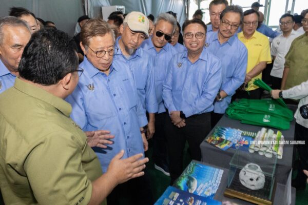 Teknologi 3D beri gambaran terperinci spesies pokok hutan tropika Sarawak
