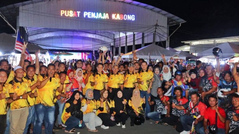 Konvoi motosikal meriahkan sambutan Hari Kebangsaan DUN Kabong