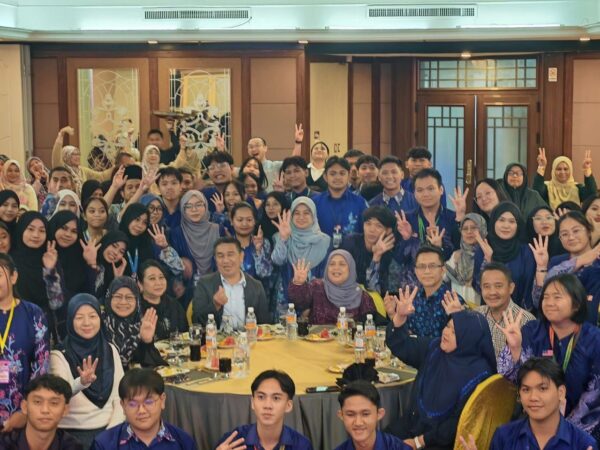 Ruby Elite perkasakan pendidikan pelajar Samarahan
